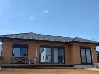 スーパーウォール工法の平屋建て新築住宅　完成見学会